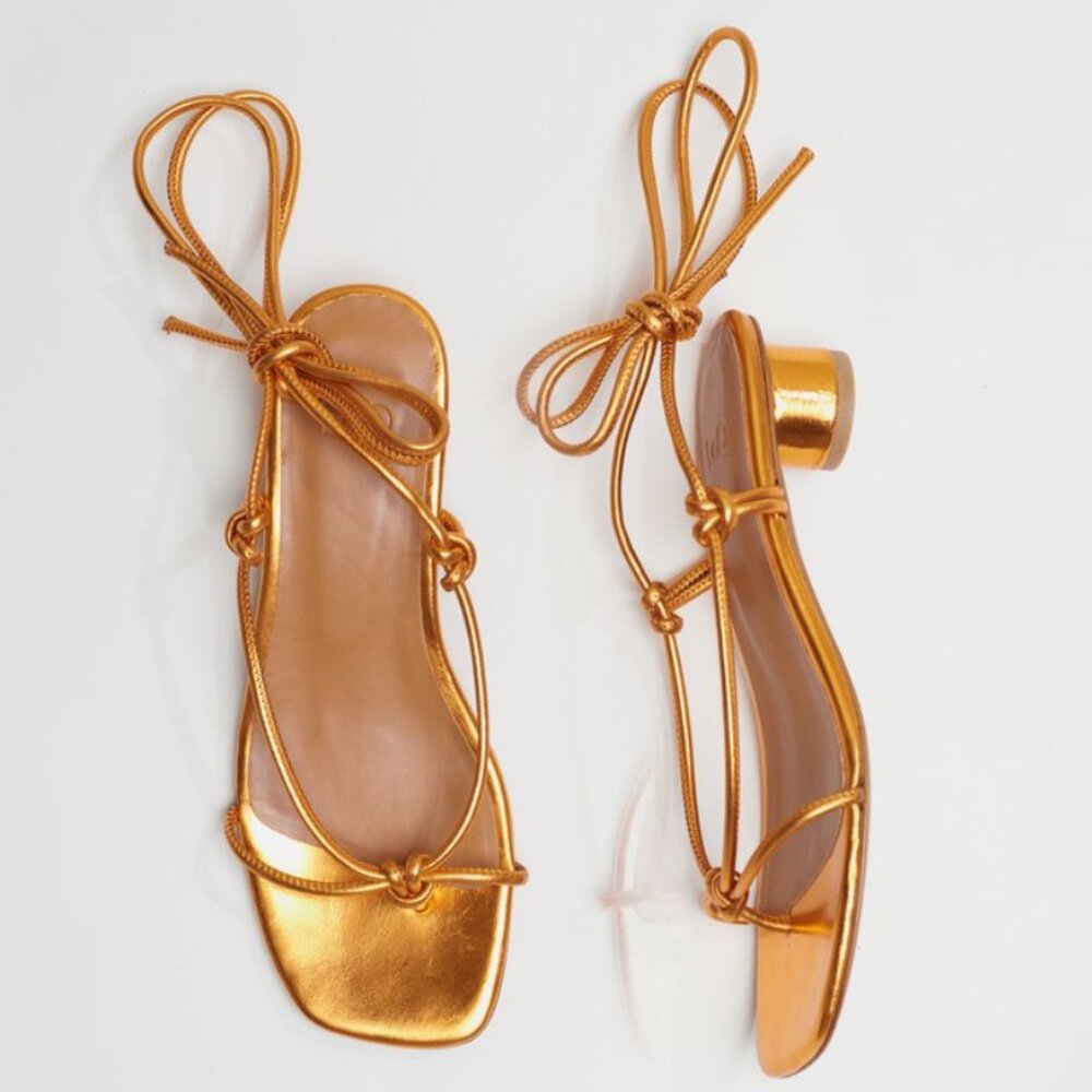 Dora sandals